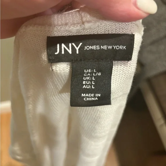 NWOT JNY (Jones New York) Long, White, Hooded Cardigan. Size Large - Picture 4 of 4